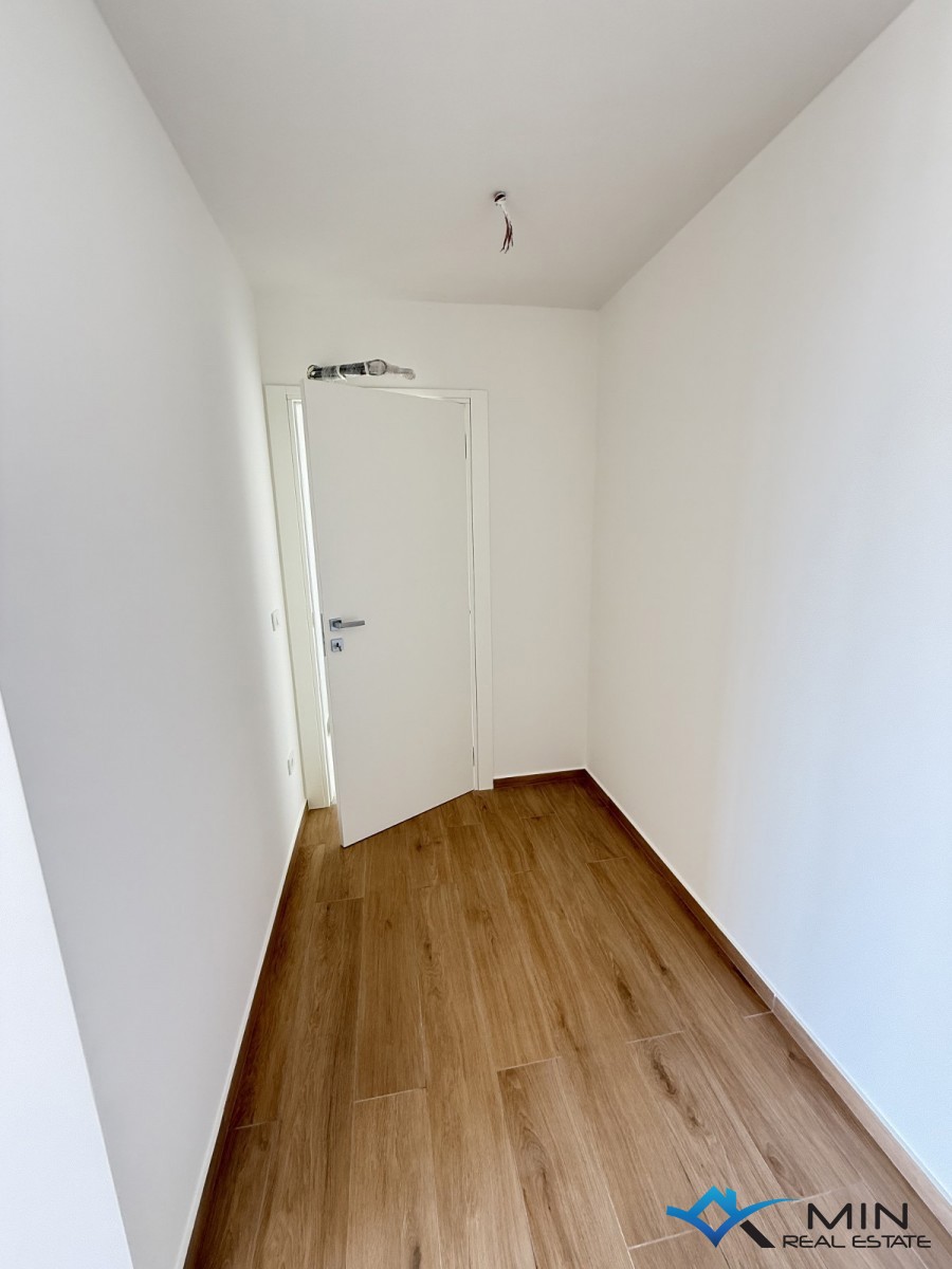 Luksuzno stanovanje z velikim vrtom v Novigradu (bA1)