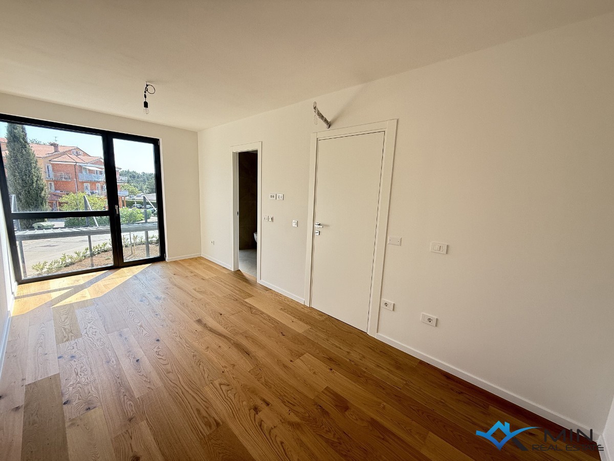 Luksuzno stanovanje s pogledom na morje - Novigrad ( bD1 )