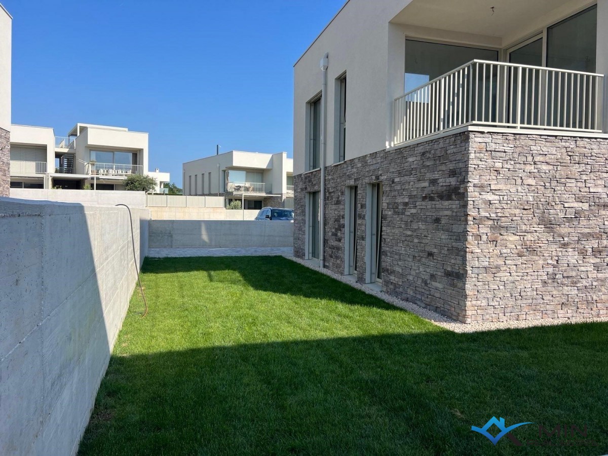 Udoben apartma z vrtom blizu morja - Novigrad (16)