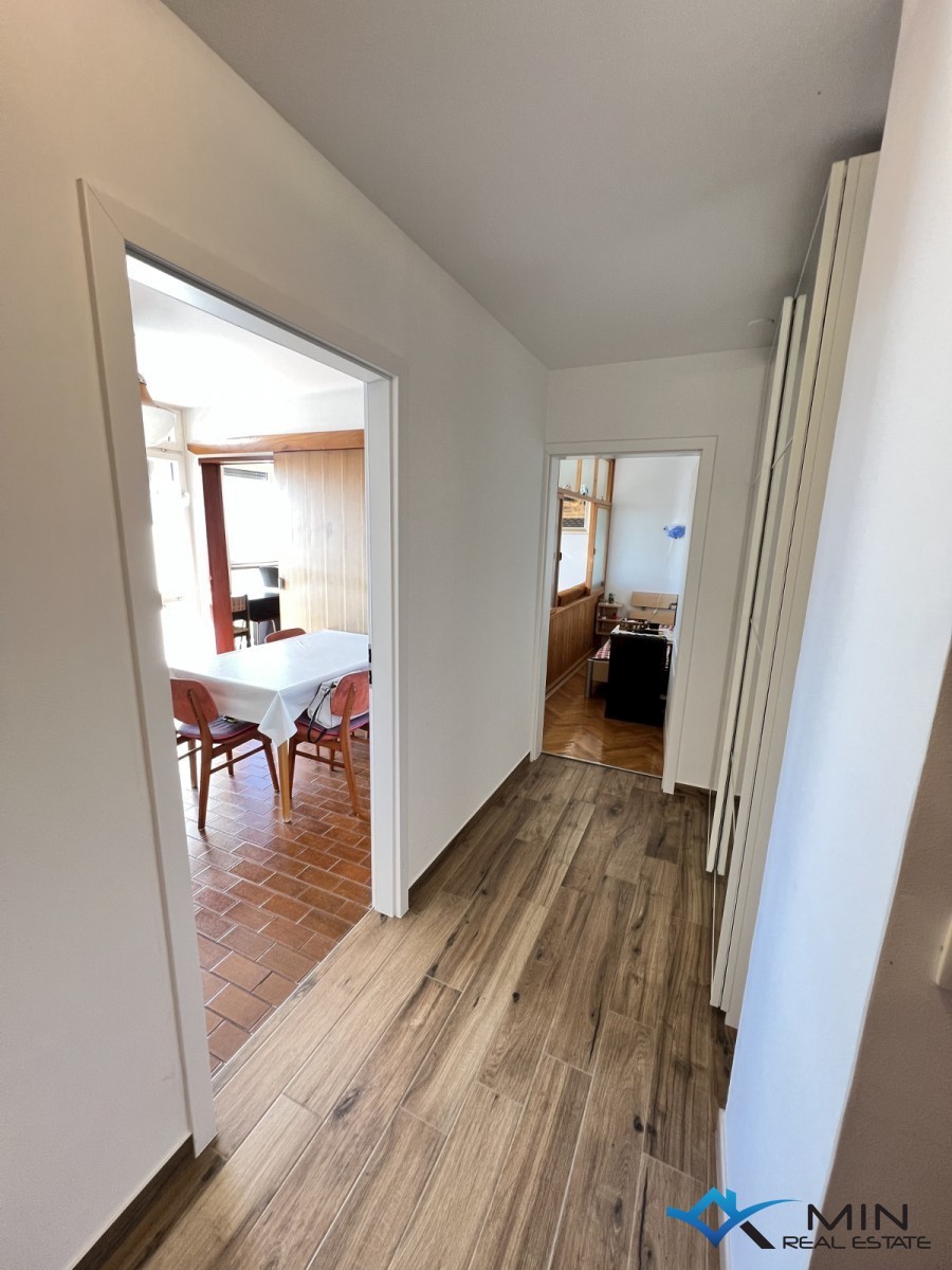 Apartma v Bujah s čudovitim pogledom na morje in naravo