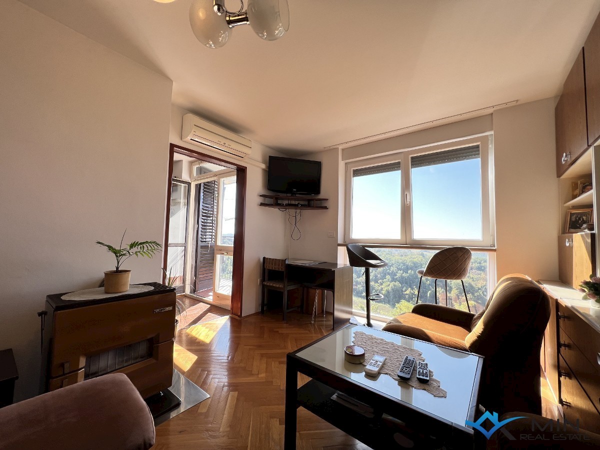 Apartma v Bujah s čudovitim pogledom na morje in naravo