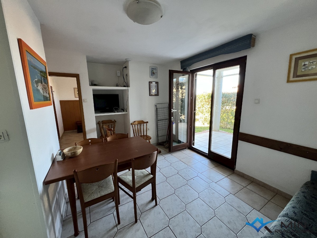 Hiša z 2 apartmajema v bližini morja - Novigrad