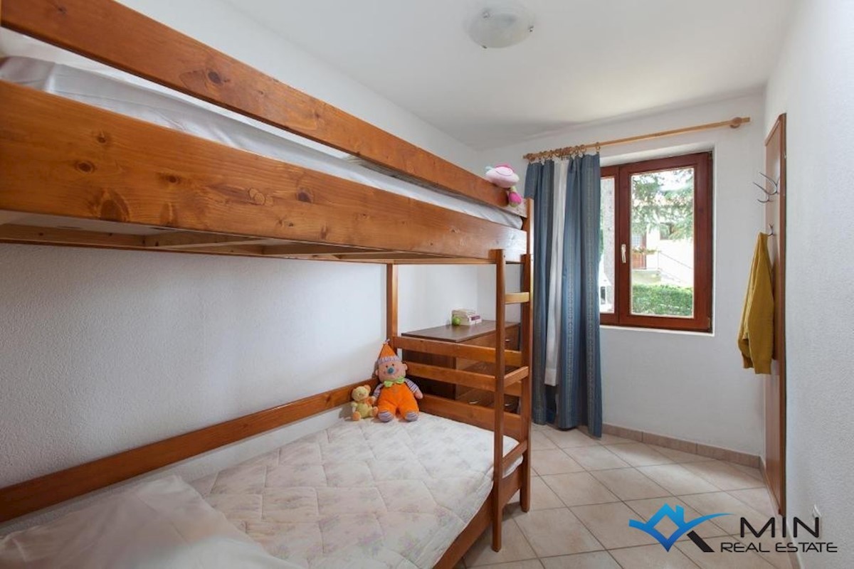 Hiša z 2 apartmajema v bližini morja - Novigrad