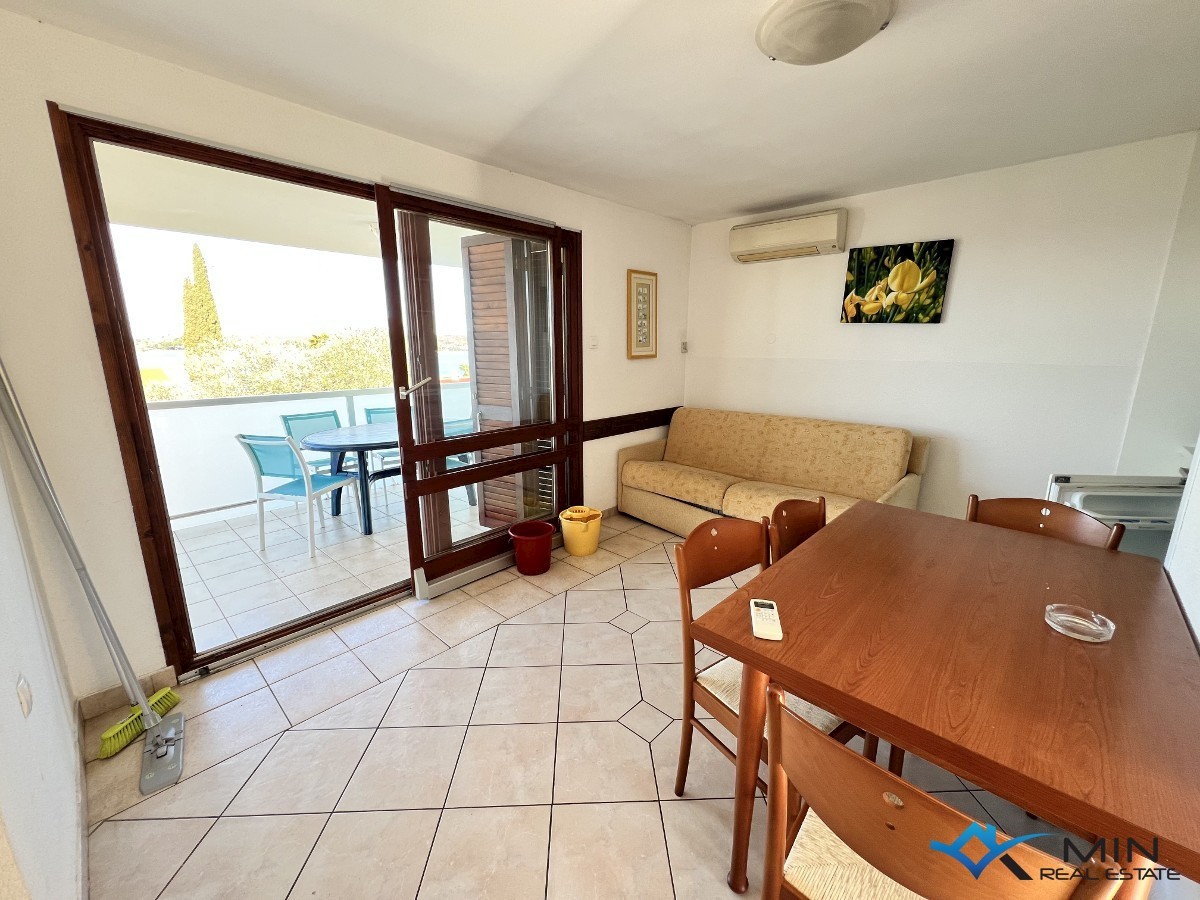 Hiša z 2 apartmajema v bližini morja - Novigrad