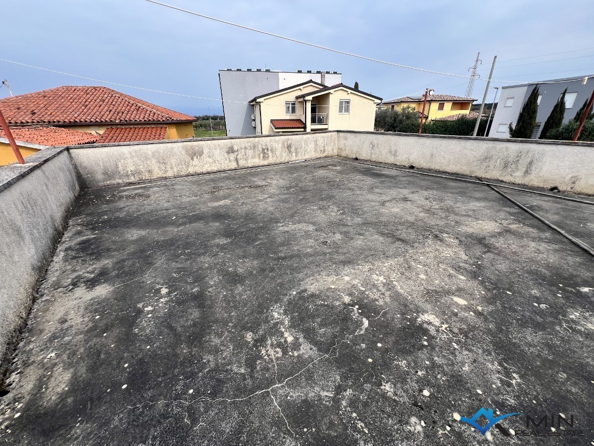 Hiša z velikim vrtom v Umagu