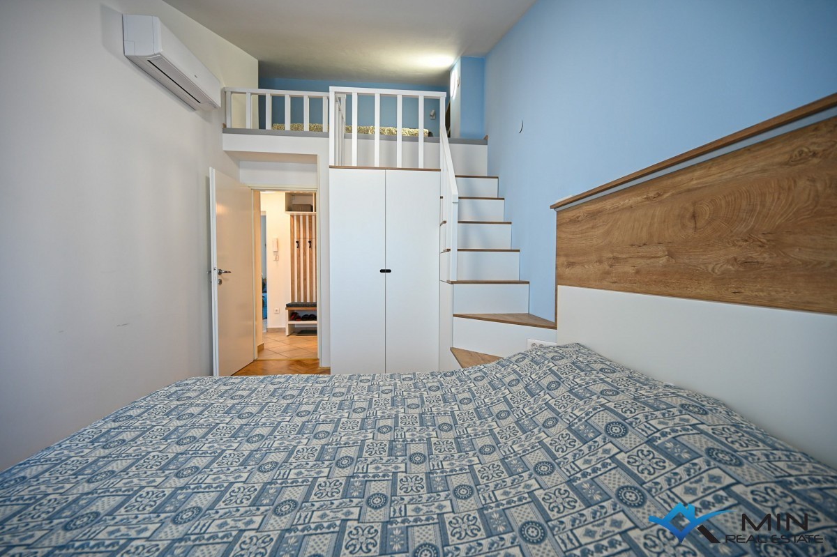 Apartma s pogledom na morje v Novigradu