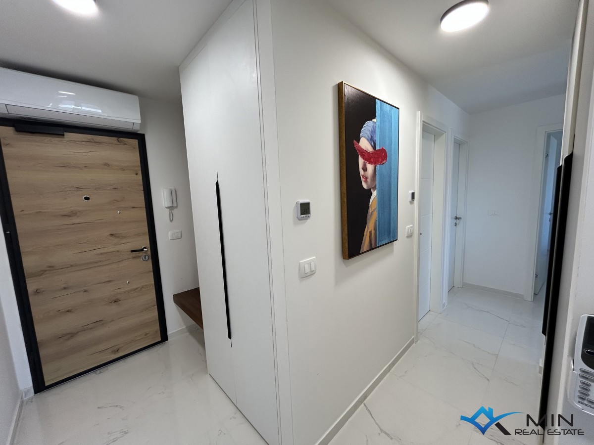 Apartma s strešno teraso in panoramskim pogledom na morje v Novigradu