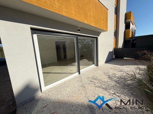 Novozgrajeno stanovanje v pritličju - Novigrad