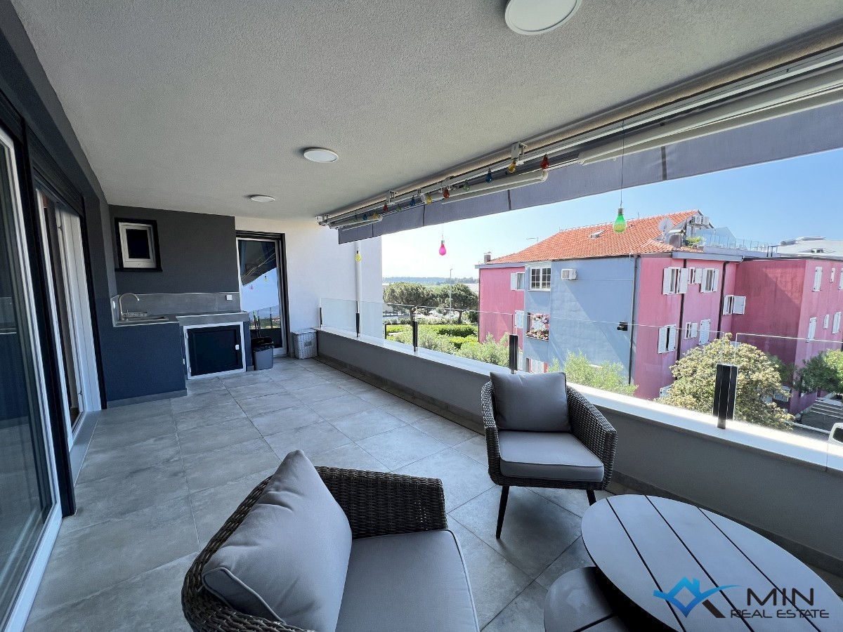 Atraktivno stanovanje s pogledom na morje - Novigrad