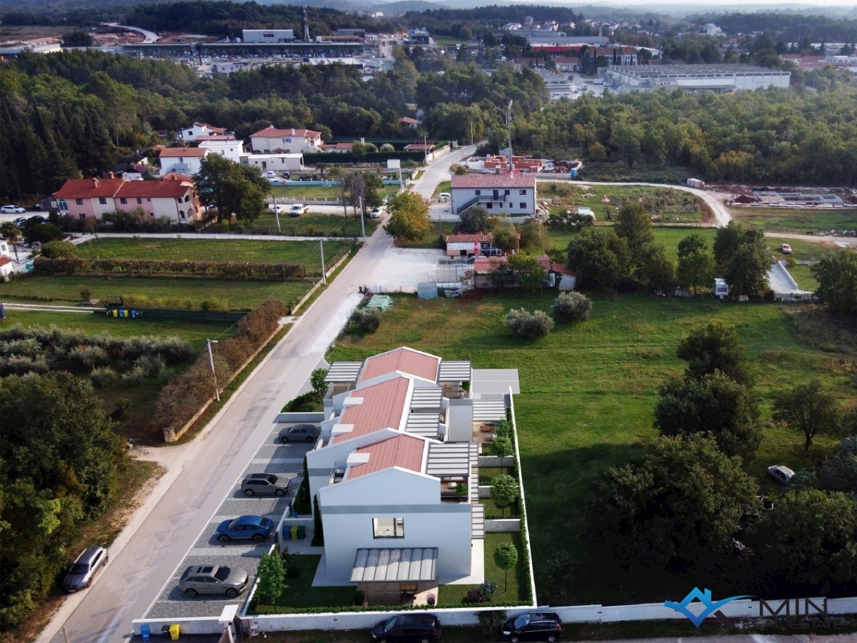 Moderna vrstna hiša - Poreč (B)