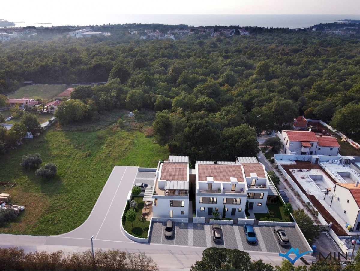 Moderna vrstna hiša - Poreč (B)