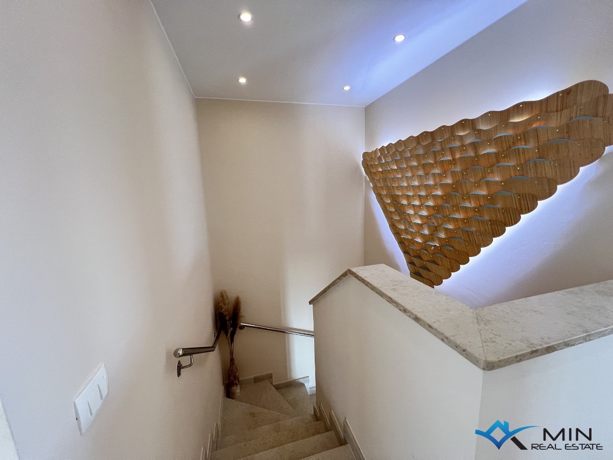 Apartma s strešno teraso 450 m od morja