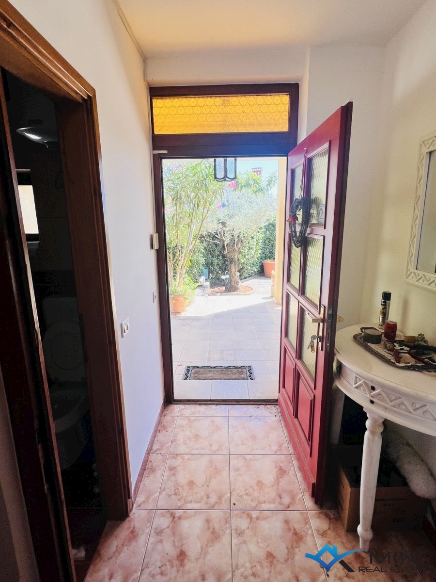 Hiša na odlični lokaciji 150 m od morja v Lovrečici