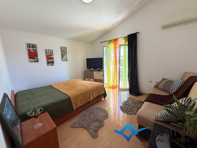 Garsonjera s pogledom na morje – Novigrad