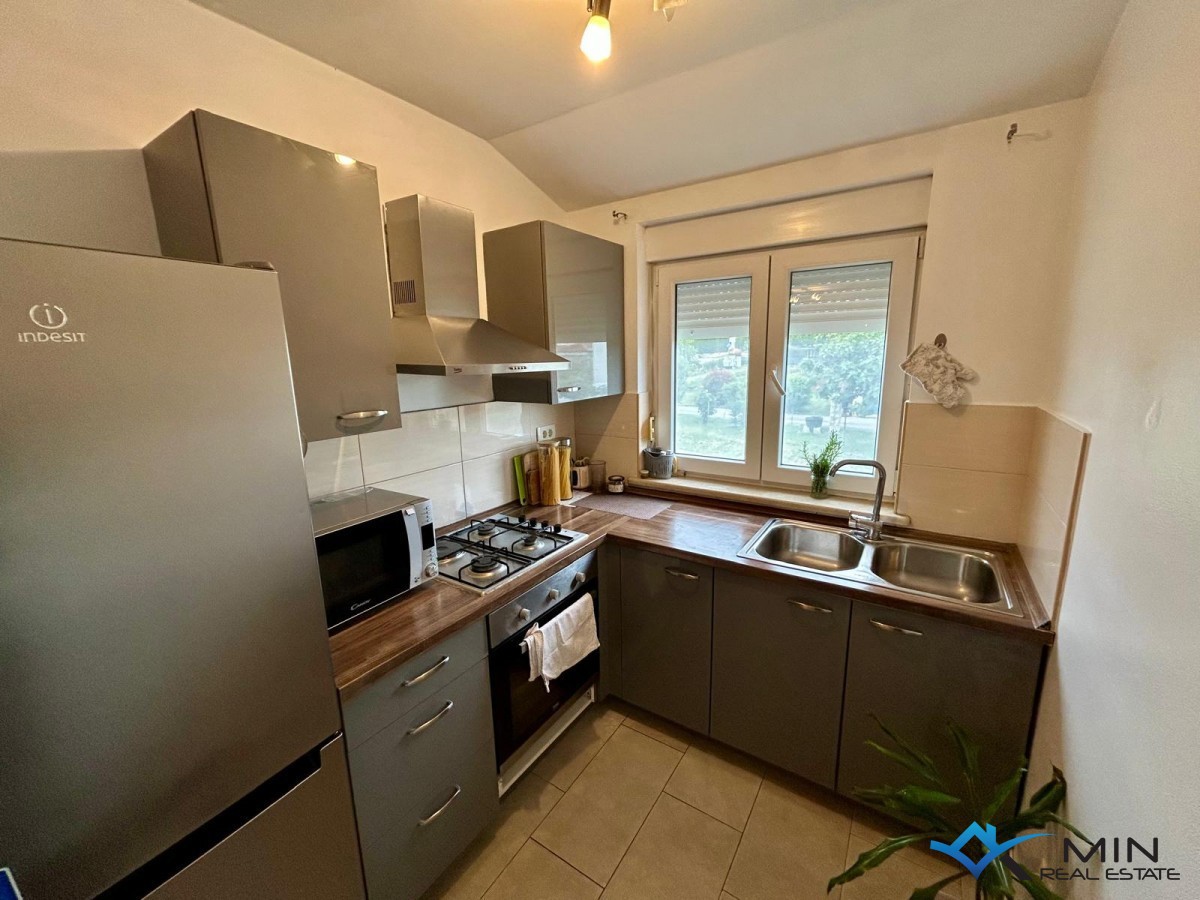 Stanovanje v 1. nadstropju v Novigradu