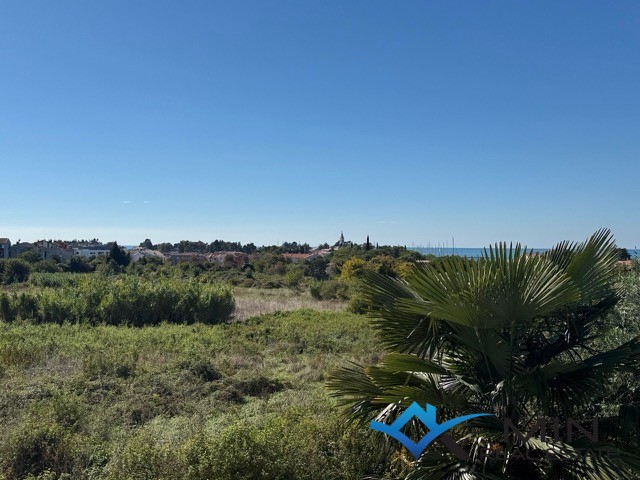 Enosobno stanovanje s čudovitim pogledom na morje - Novigrad