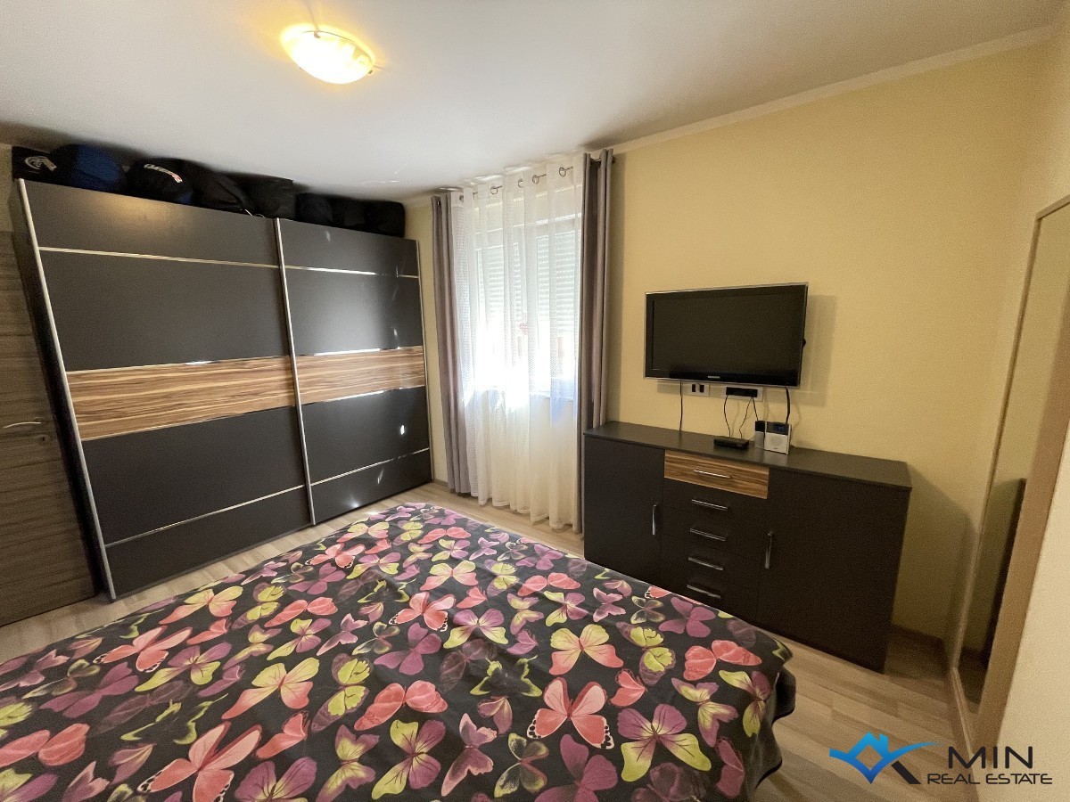 Hiša z bazenom in 2 apartmaja v bližini Umaga