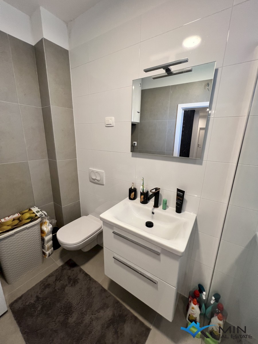 Moderno opremljeno stanovanje s pogledom na morje - Novigrad