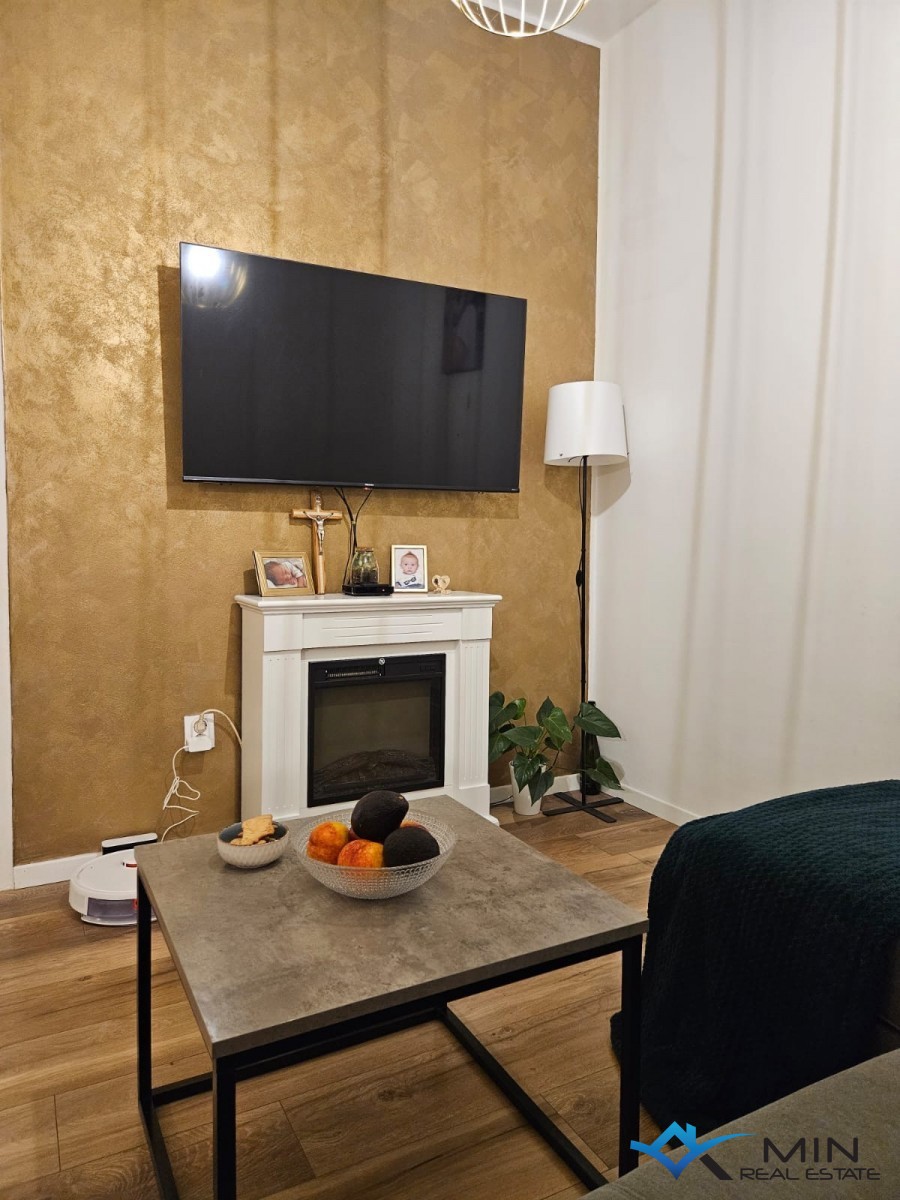 Apartma v centru 50 m od morja v Novigradu