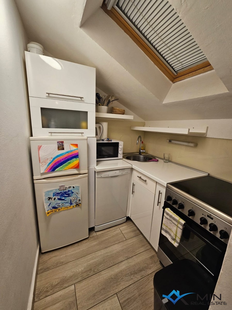 Apartma v centru 50 m od morja v Novigradu