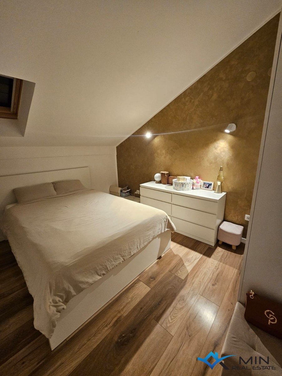 Apartma v centru 50 m od morja v Novigradu