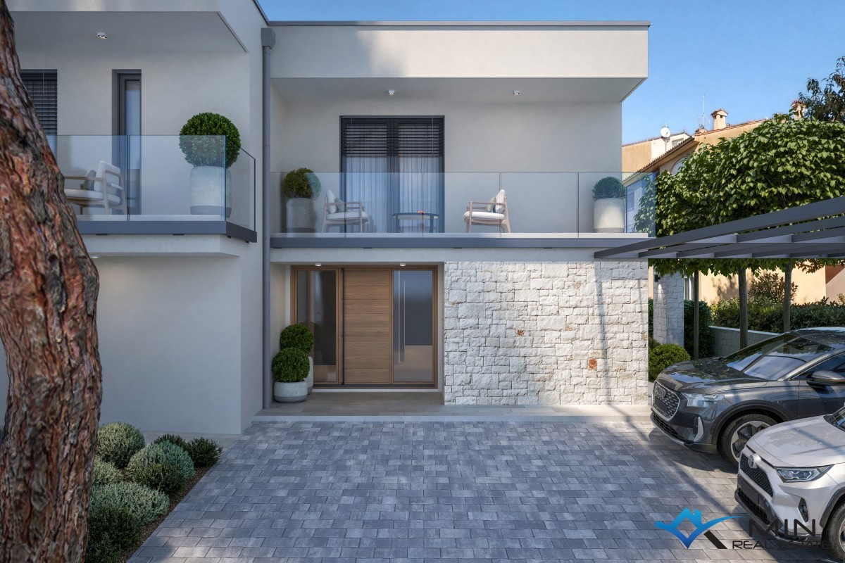 Luksuzna vila z bazenom 250 m od morja v Novigradu