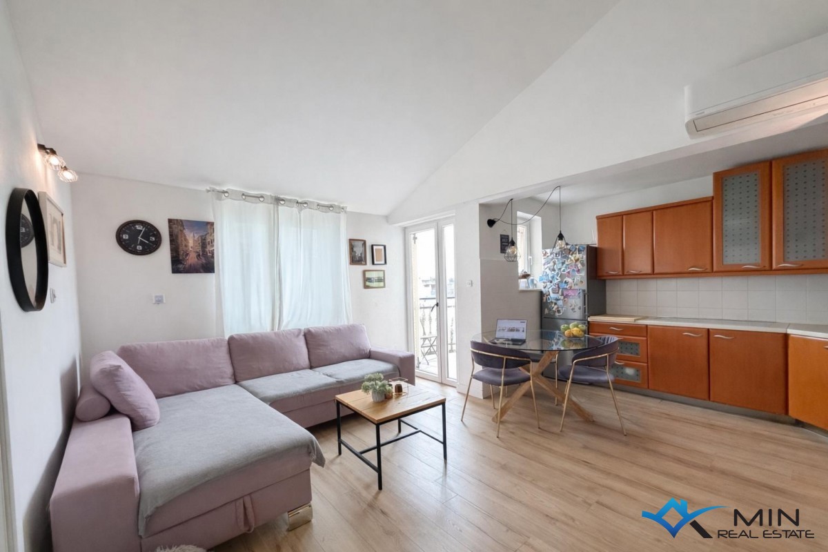 Lepo opremljeno stanovanje v Novigradu