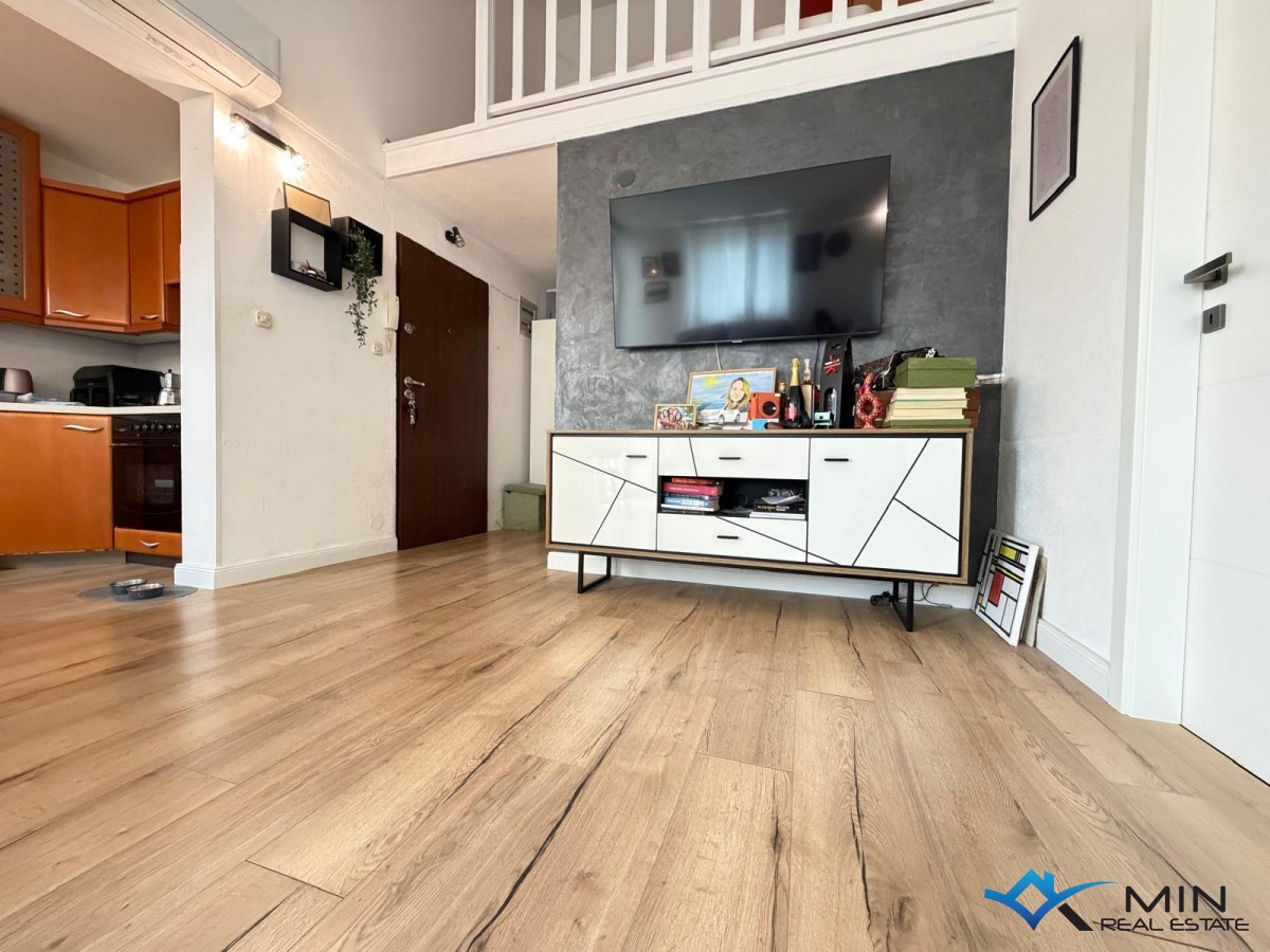 Lepo opremljeno stanovanje v Novigradu