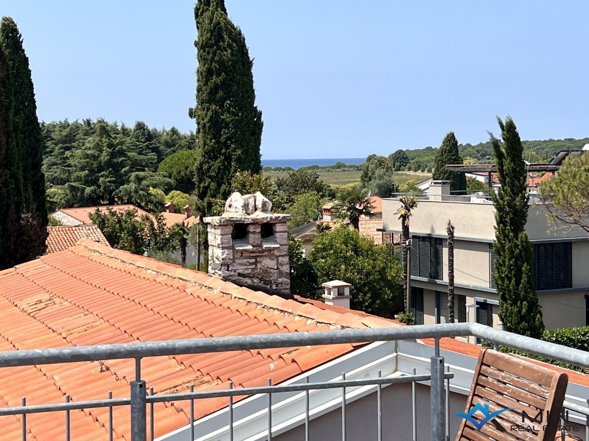 Vrstna hiša na odlični lokaciji v Karpinjanu - Novigrad