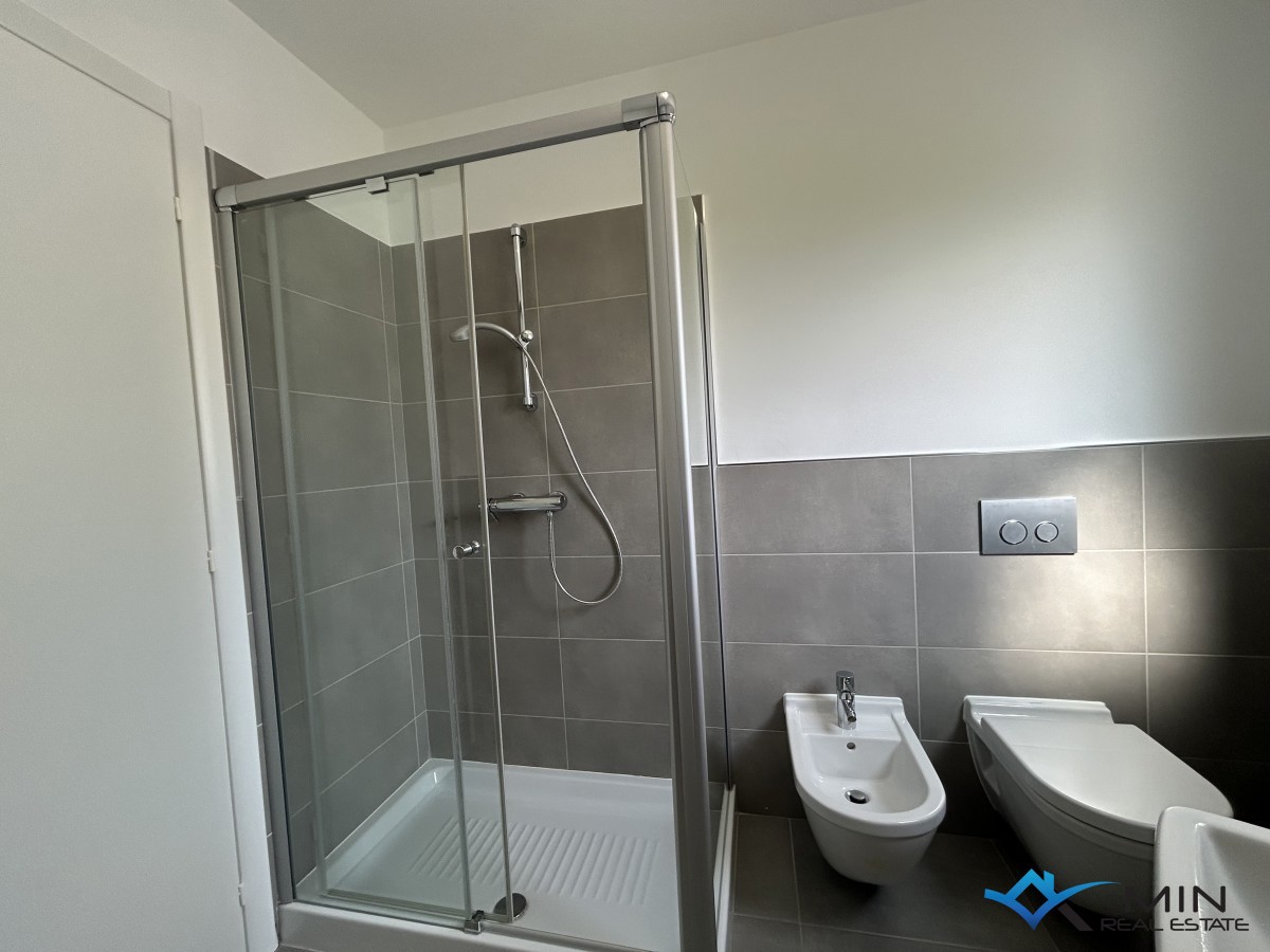 Apartma z vrtom, 1. vrsta do morja v Novigradu