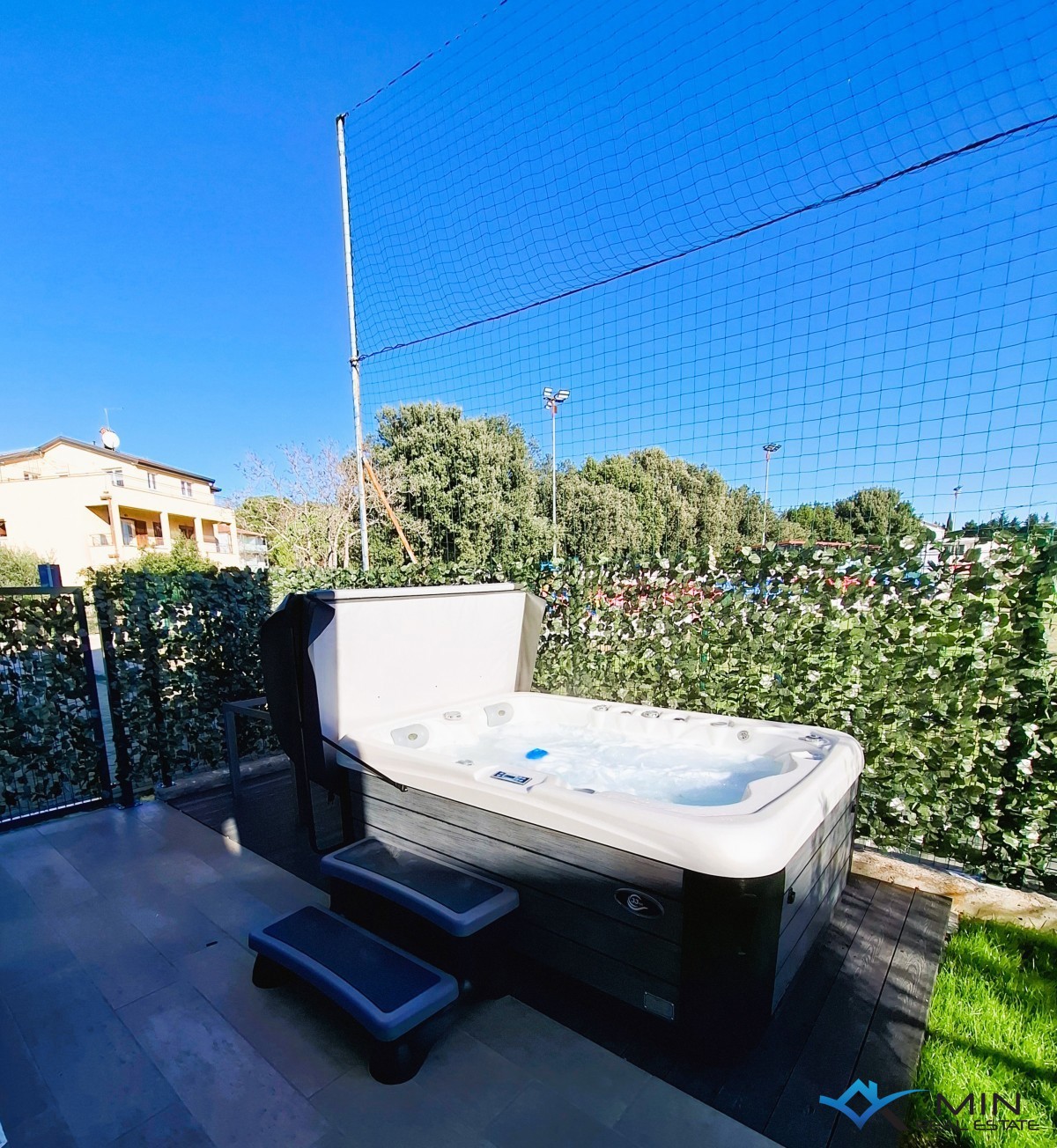 Apartma z vrtom, 1. vrsta do morja v Novigradu