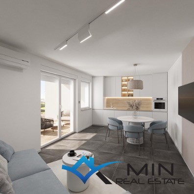 Apartma z vrtom, 1. vrsta do morja v Novigradu