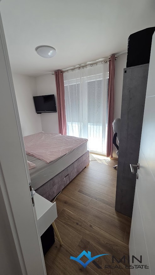 Moderno stanovanje s pogledom na morje v Novigradu