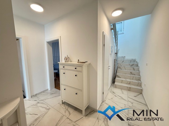 Dupleks stanovanje na odlični lokaciji v Novigradu