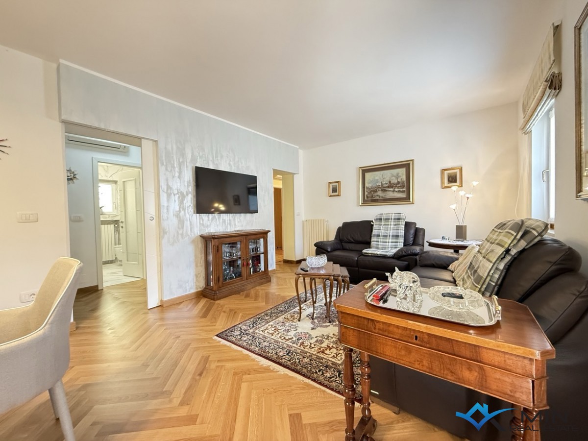 Apartma 50 m od plaže v centru Novigrada