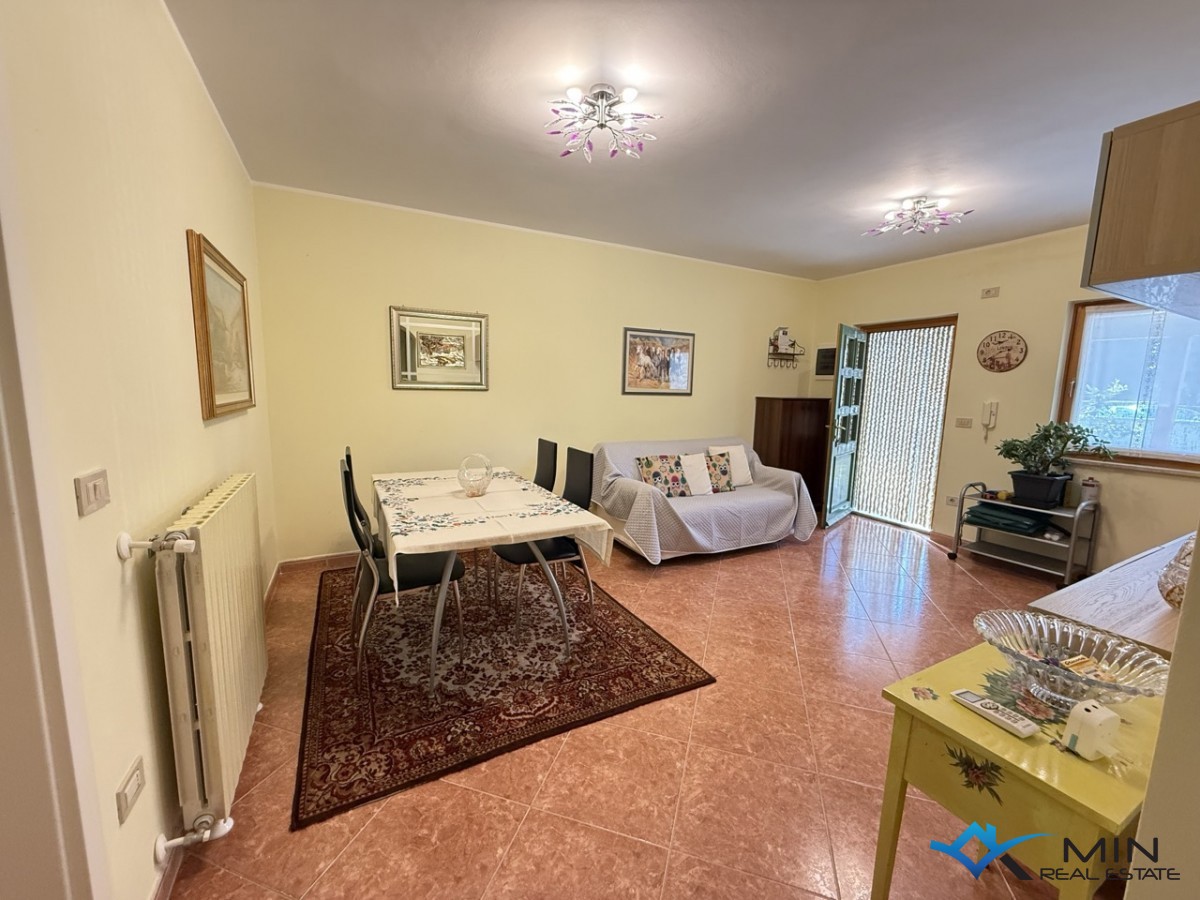 Apartma 50 m od plaže v centru Novigrada