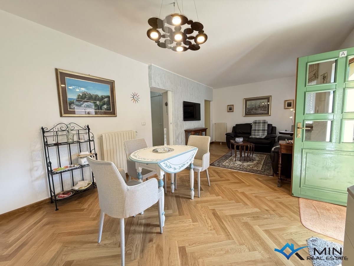 Apartma 50 m od plaže v centru Novigrada