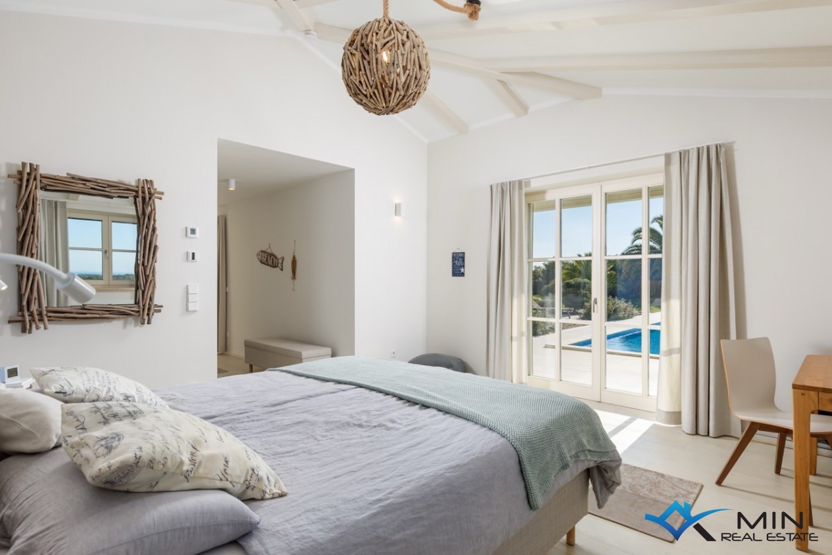 Edinstvena luksuzna vila s čudovitim pogledom na morje - Novigrad