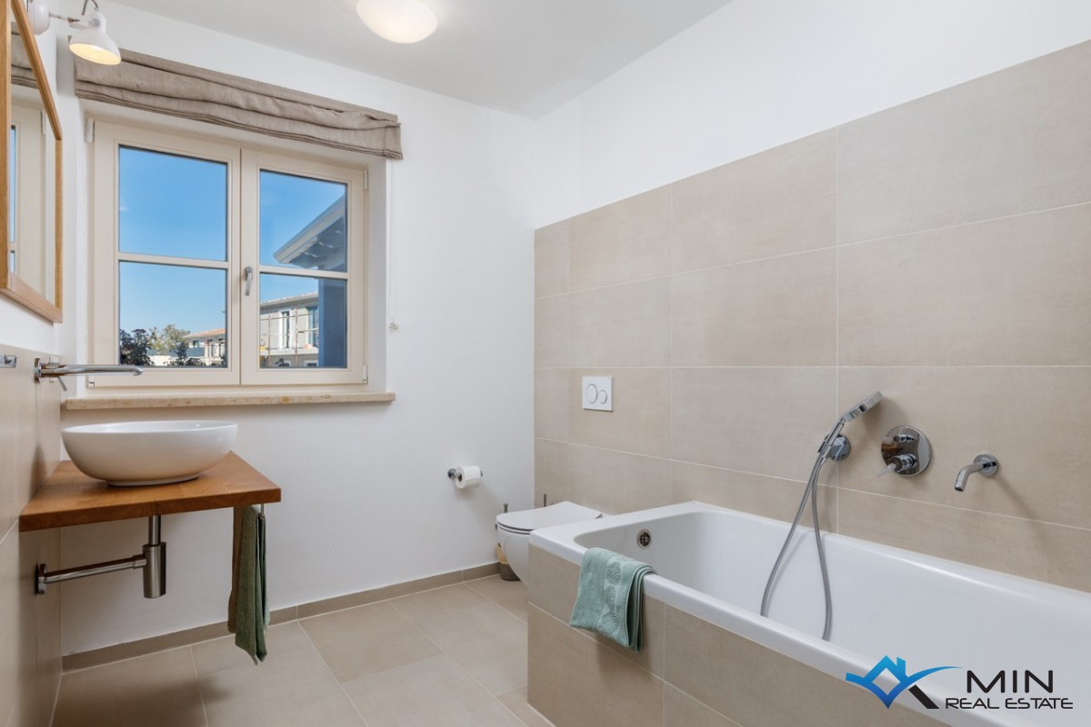 Edinstvena luksuzna vila s čudovitim pogledom na morje - Novigrad