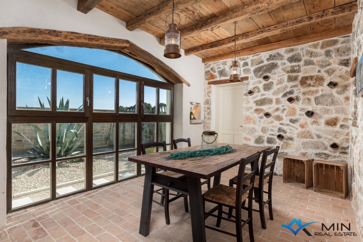 Edinstvena luksuzna vila s čudovitim pogledom na morje - Novigrad