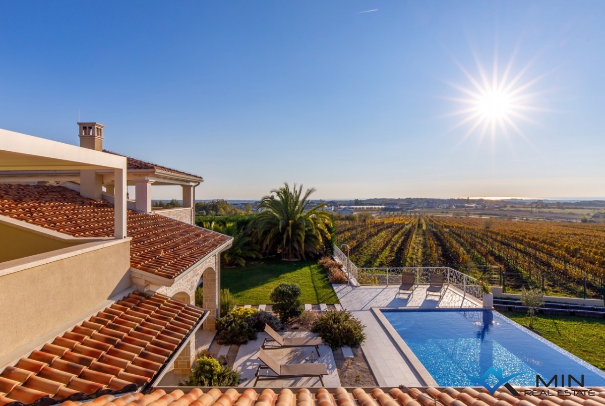 Edinstvena luksuzna vila s čudovitim pogledom na morje - Novigrad