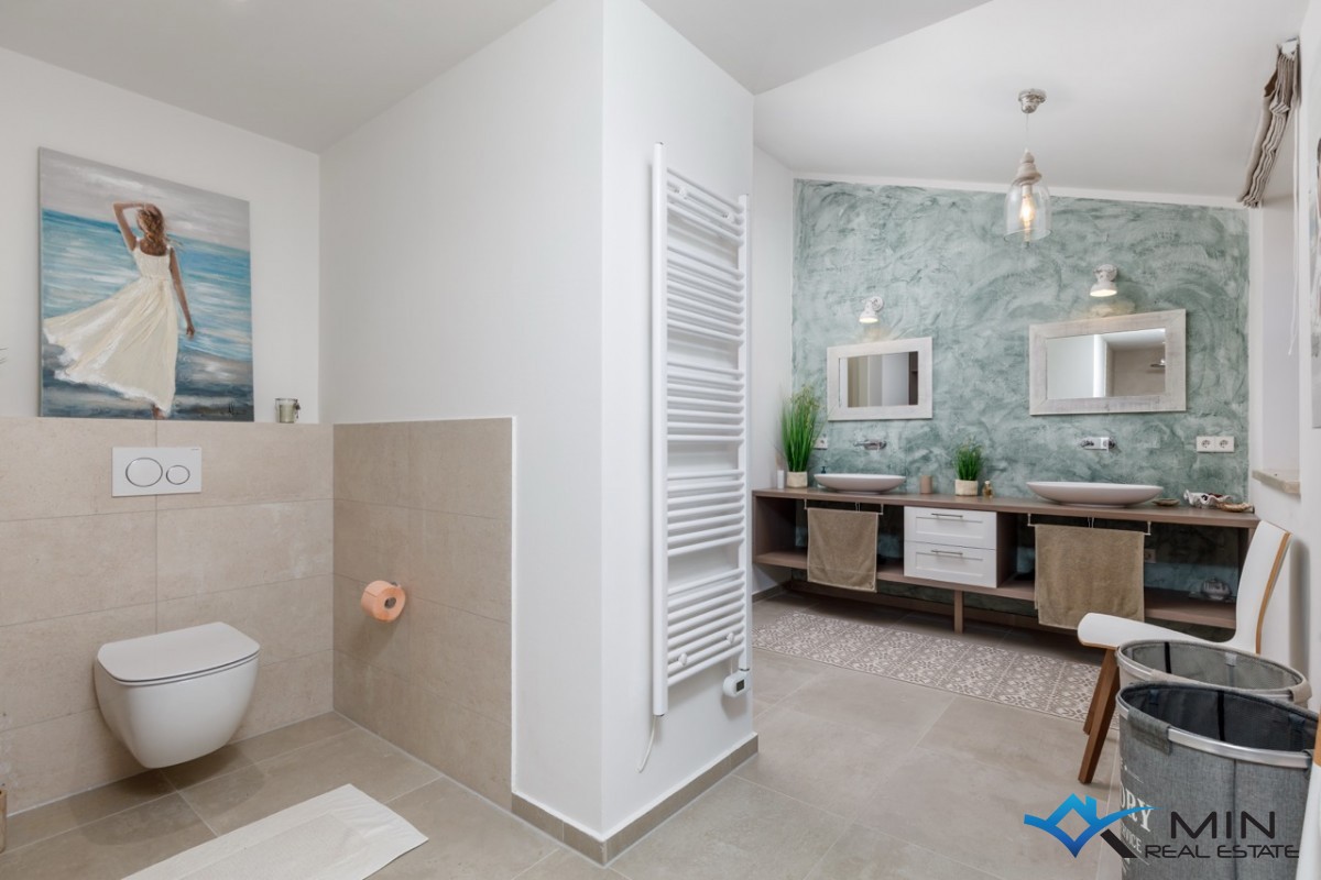 Edinstvena luksuzna vila s čudovitim pogledom na morje - Novigrad