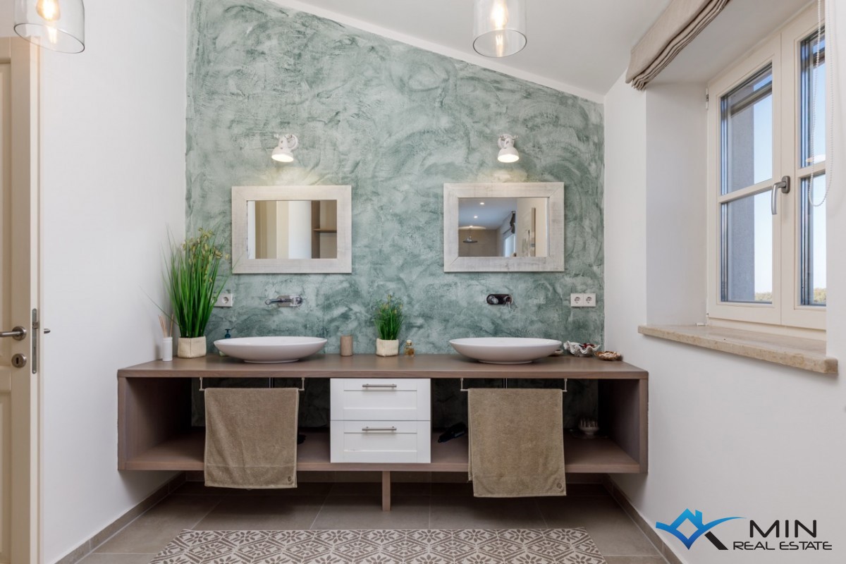 Edinstvena luksuzna vila s čudovitim pogledom na morje - Novigrad