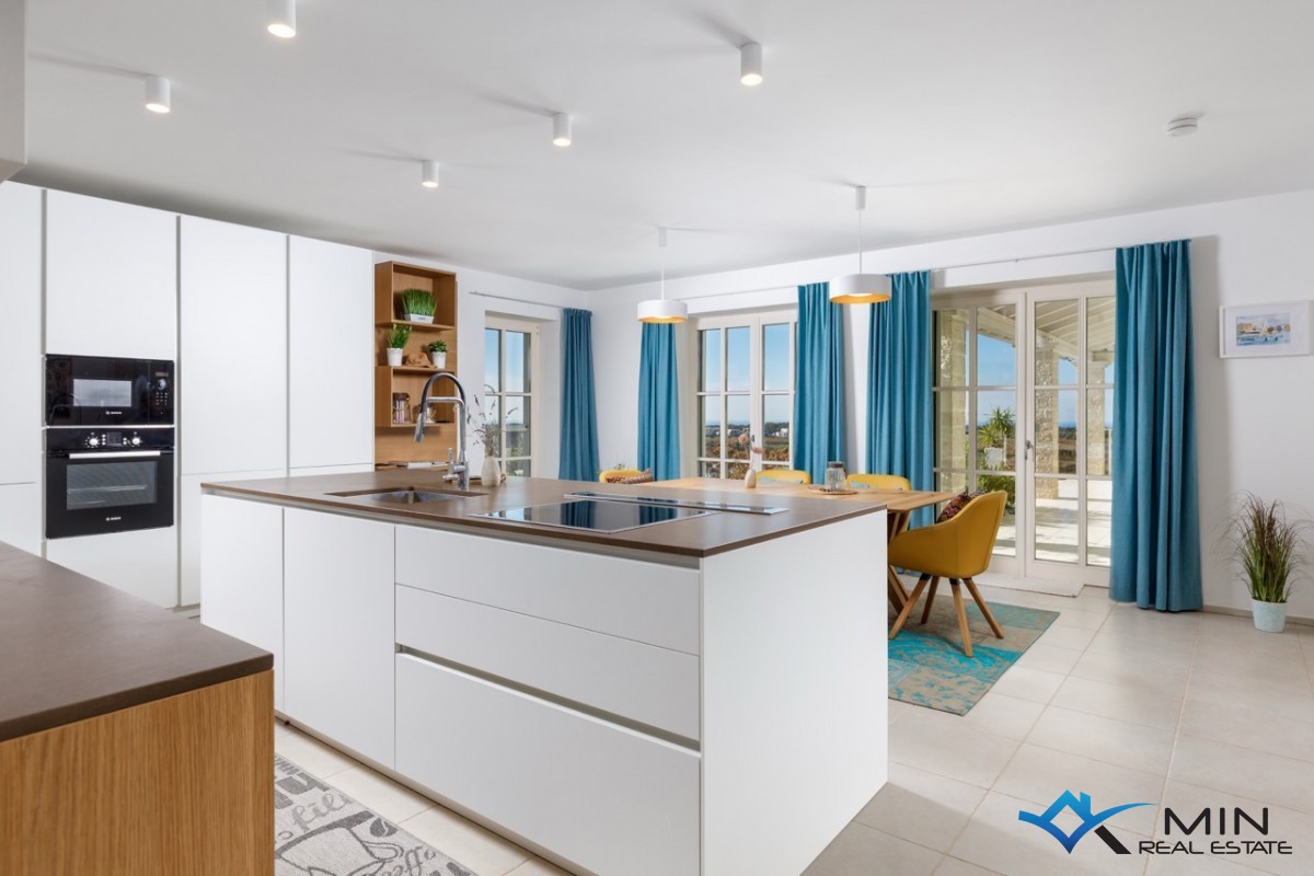 Edinstvena luksuzna vila s čudovitim pogledom na morje - Novigrad