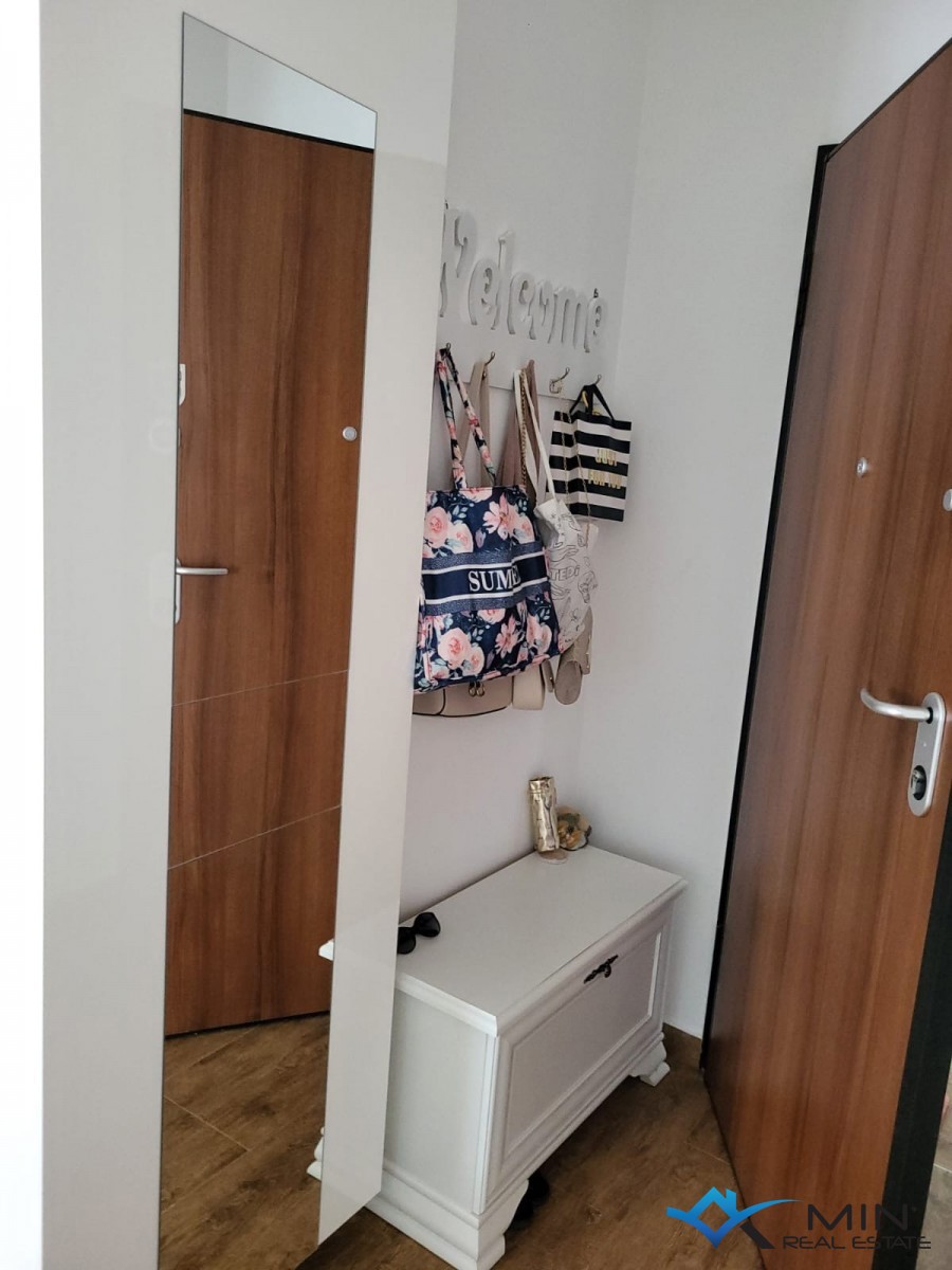 Apartma 500 m od morja s strešno teraso v Novigradu
