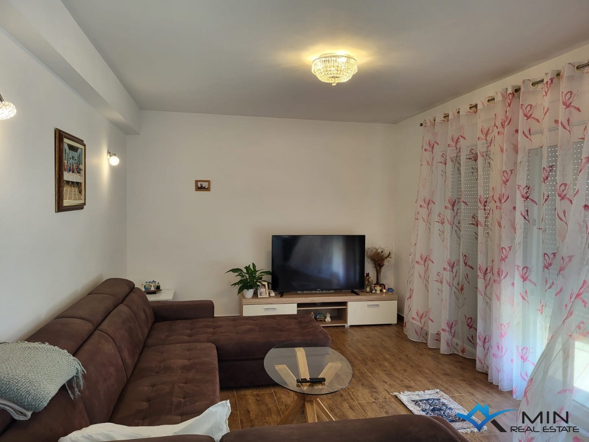 Apartma 500 m od morja s strešno teraso v Novigradu