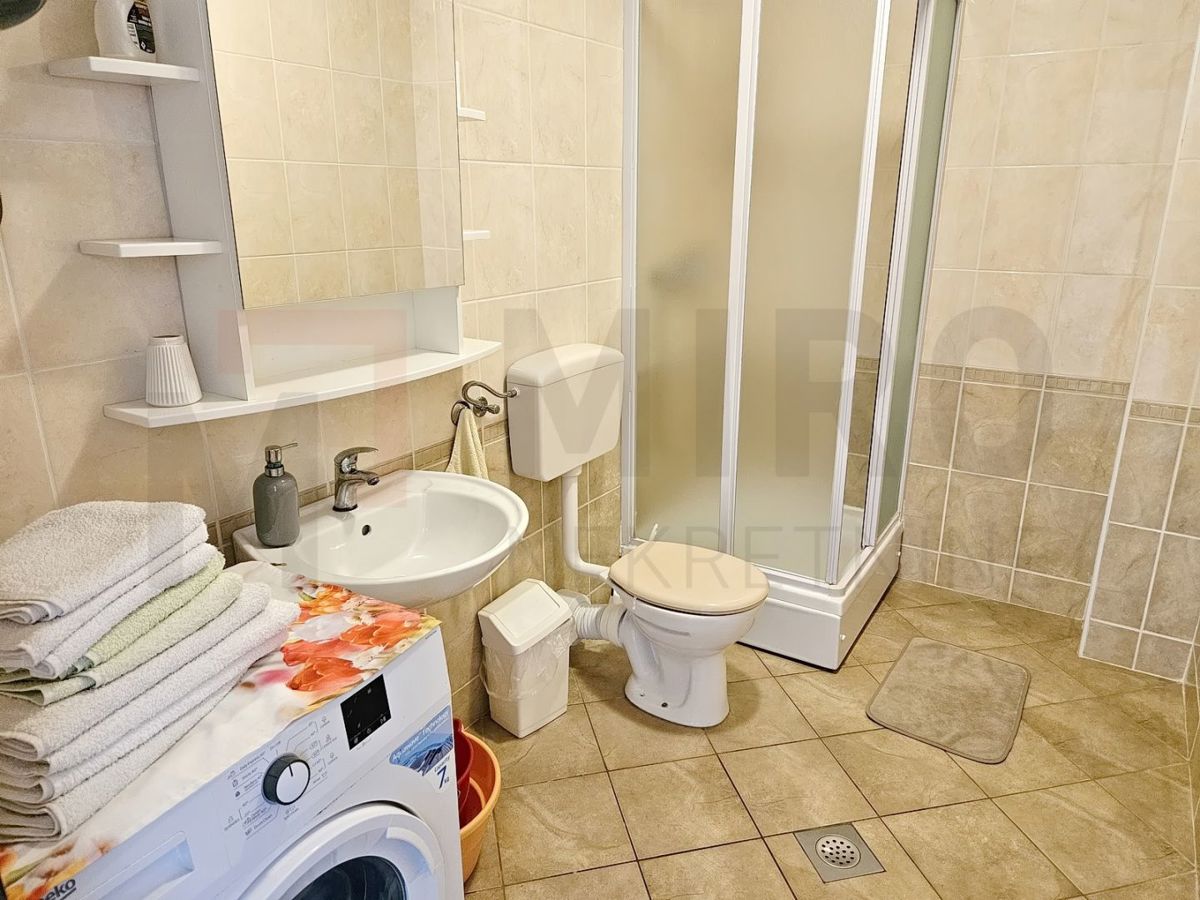 Uvala Soline, apartma v 1. nadstropju z razgledom, PRODAJA!
