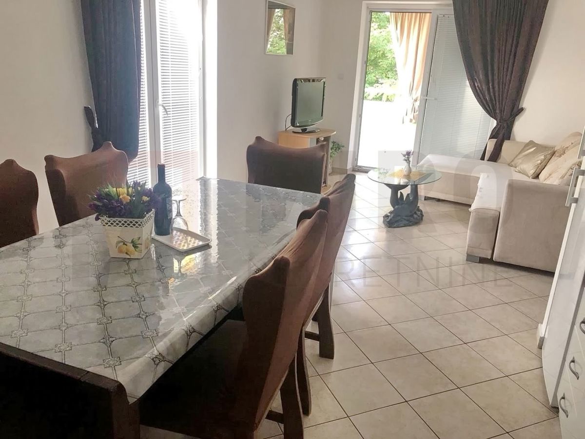 Uvala Soline, apartma v 1. nadstropju z razgledom, PRODAJA!