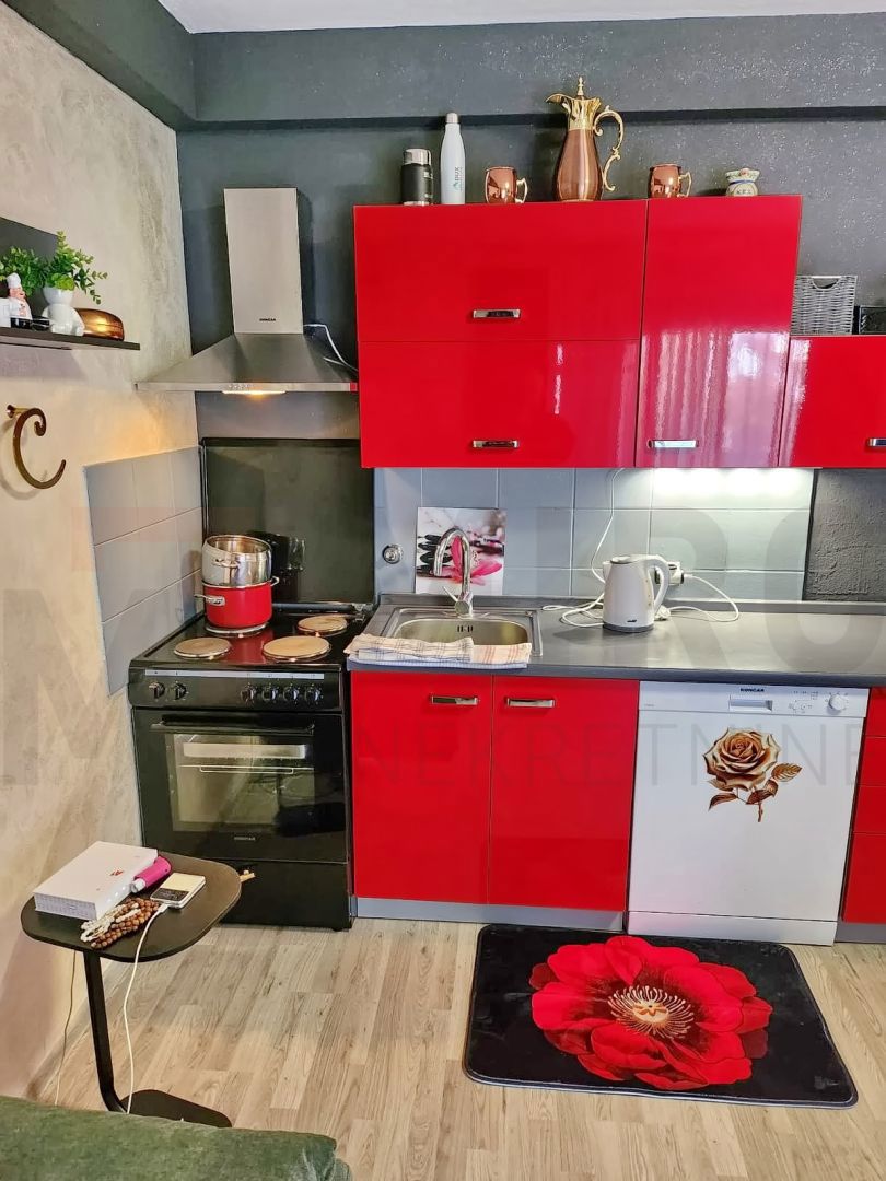 Malinska, pritlični apartma z garažo in vrtom, PRODAMO!
