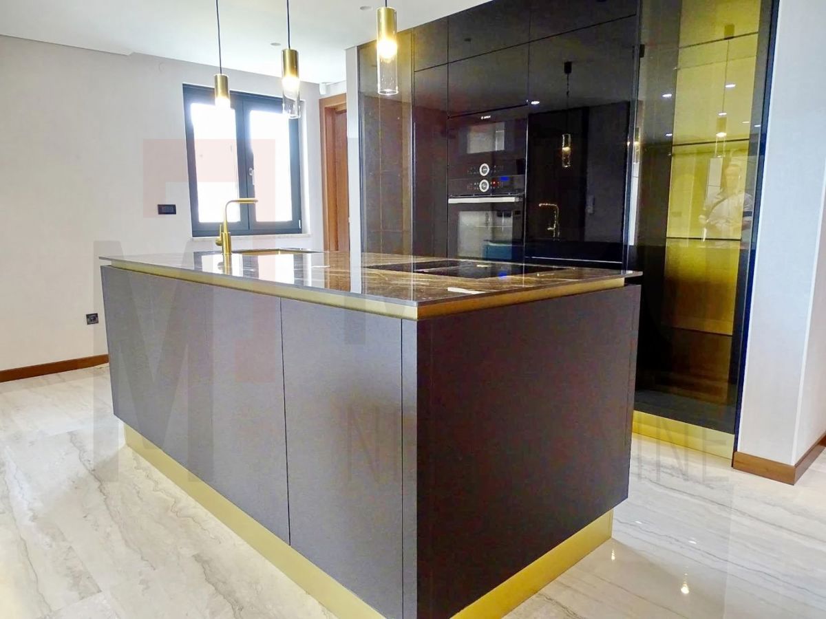 Malinska, luksuzni apartma v 1. nadstropju z bazenom in pogledom na morje